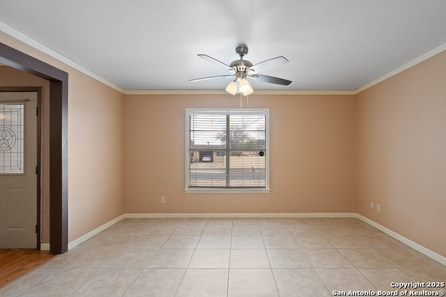 203 Margaret Property Photo 7