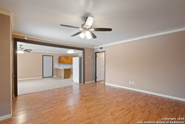 203 Margaret Property Photo 14