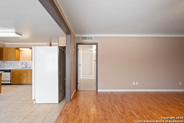 203 Margaret Property Photo 15