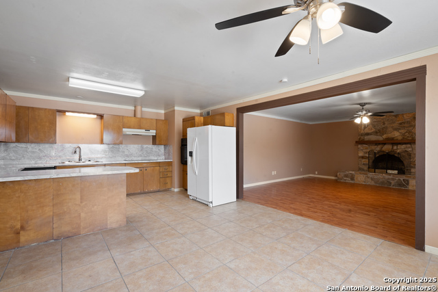 203 Margaret Property Photo 18