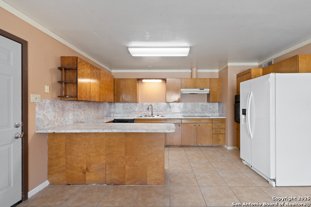 203 Margaret Property Photo 19