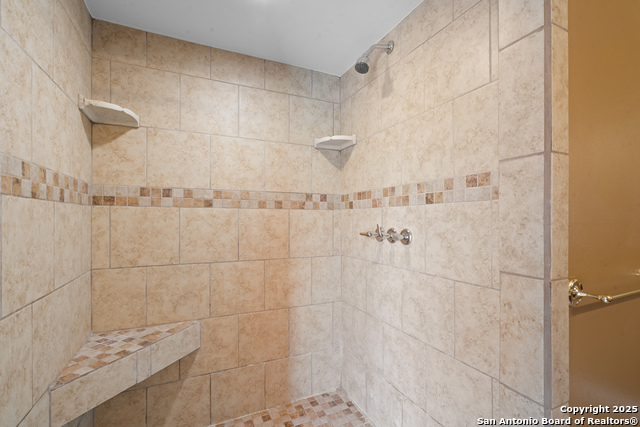 203 Margaret Property Photo 30