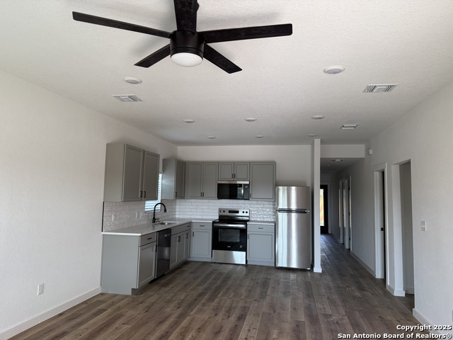 2105 Vista Rosa Property Photo 5