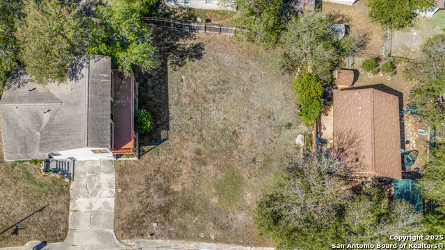 8907 Drowsey Property Photo 2