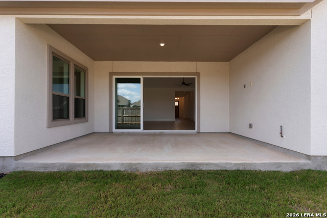 335 Grand Legacy Property Photo 17