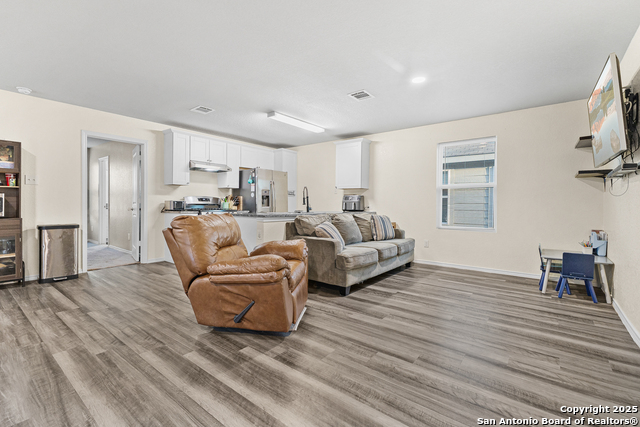 7722 Nopalitos Cove Property Photo 15