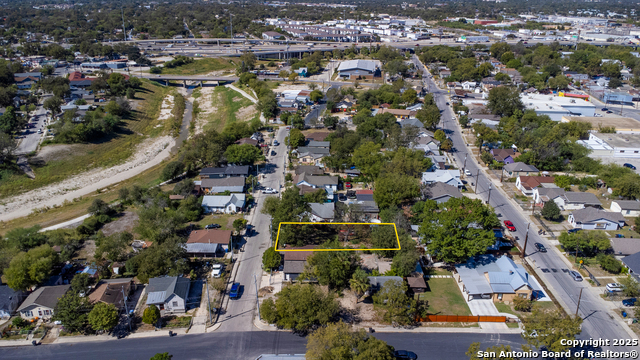 207 Forrest Ave Property Photo 1