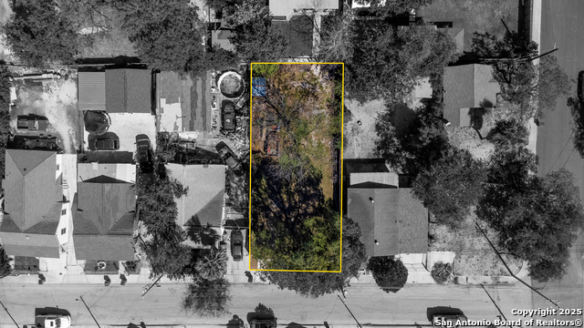 207 Forrest Ave Property Photo 9