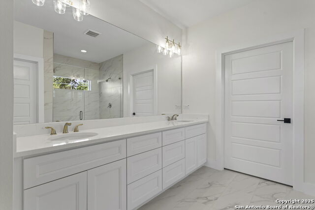 1901 N Chateau Lane Property Photo 8