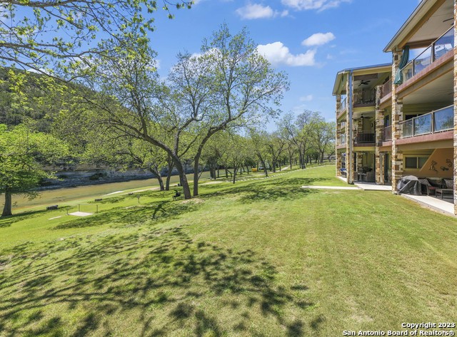 540 River Run Property Photo 27