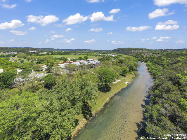 540 River Run Property Photo 28