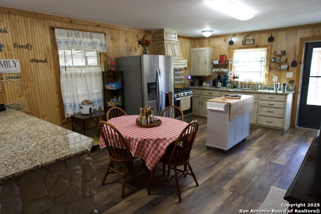 2215 County Road 389 Property Photo 6