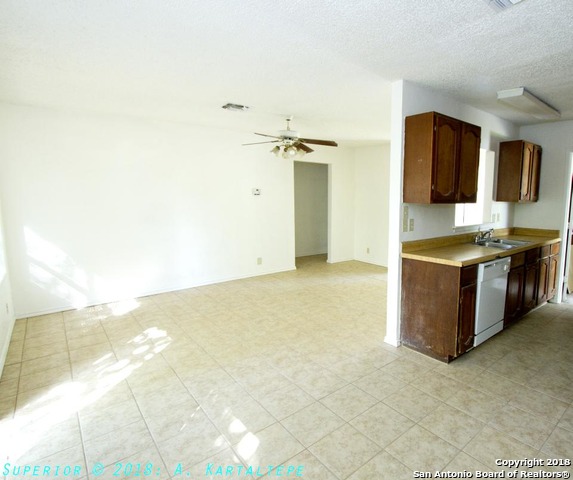 531 Erna Property Photo 4