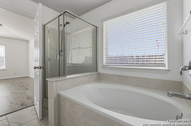 105 Lookout View Property Photo 22