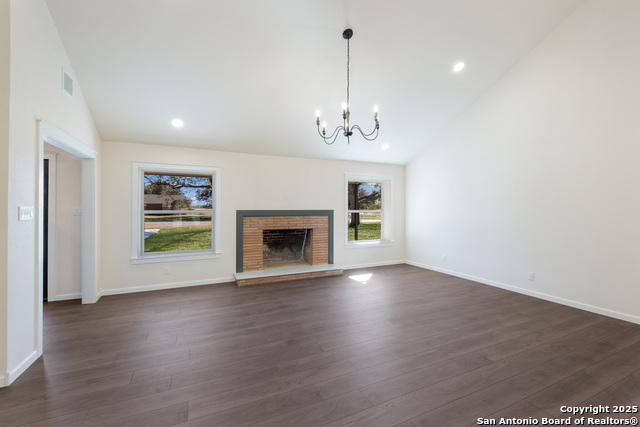 355 Fm 1796 Property Photo 3