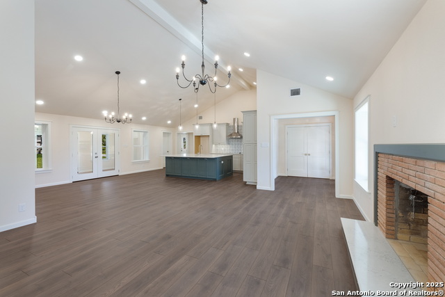 355 Fm 1796 Property Photo 4
