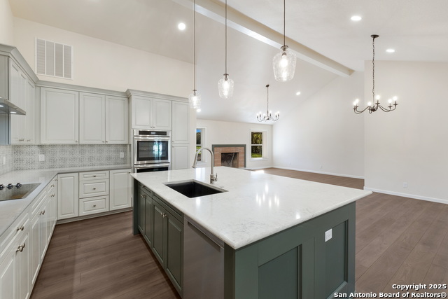 355 Fm 1796 Property Photo 6