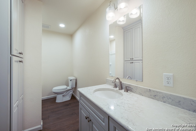 355 Fm 1796 Property Photo 16