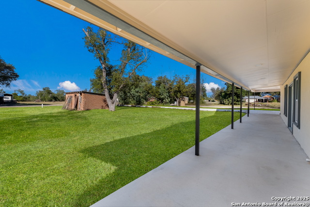 355 Fm 1796 Property Photo 20