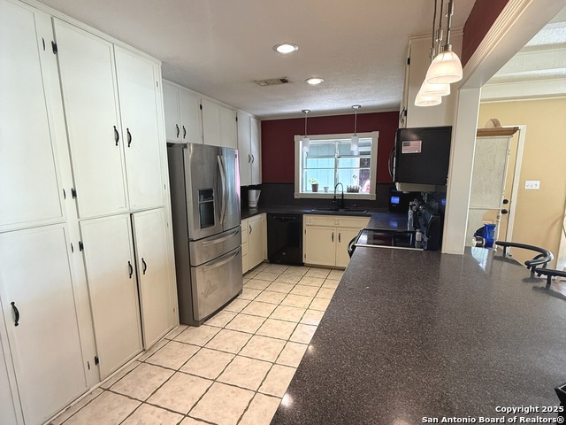 163 Pinehurst Property Photo 14