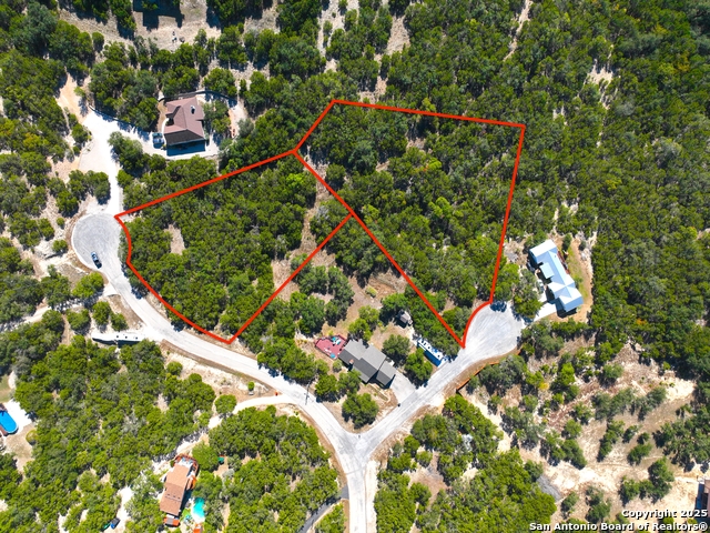 1031 Parton & 151 Reeves Property Photo 3