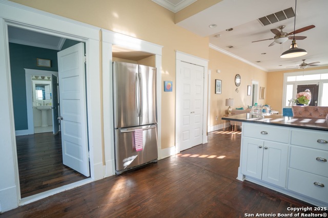 415 Florida Property Photo 10