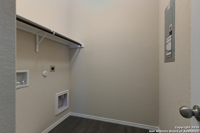 3931 Somers Crest Property Photo 20