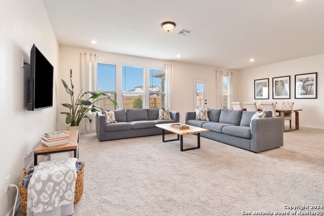 6611 Runaway Row Property Photo 3