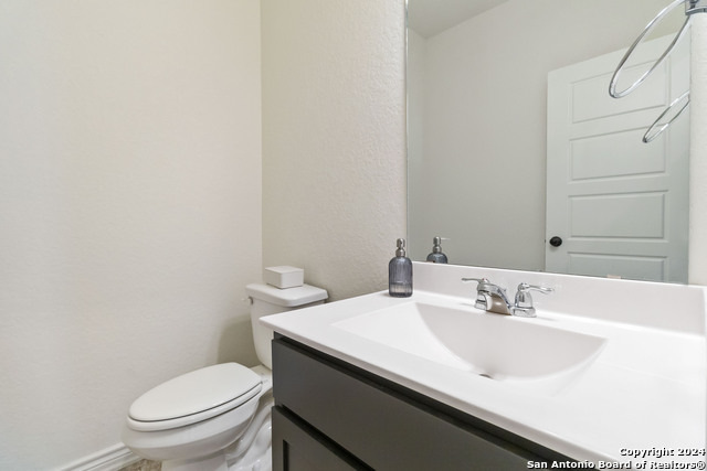 6611 Runaway Row Property Photo 14