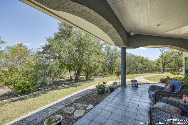 305 Spanish Pass Property Photo 17