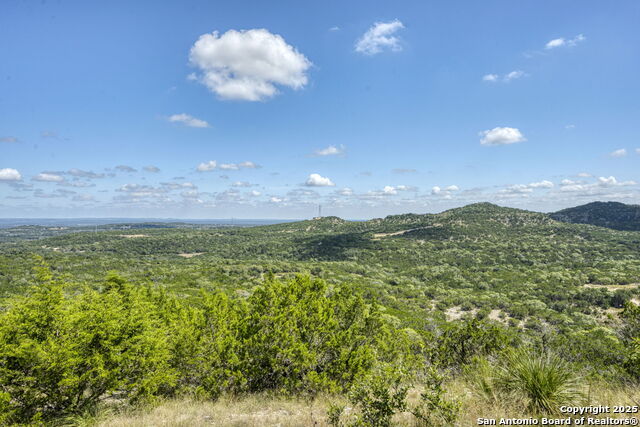 305 Spanish Pass Property Photo 41