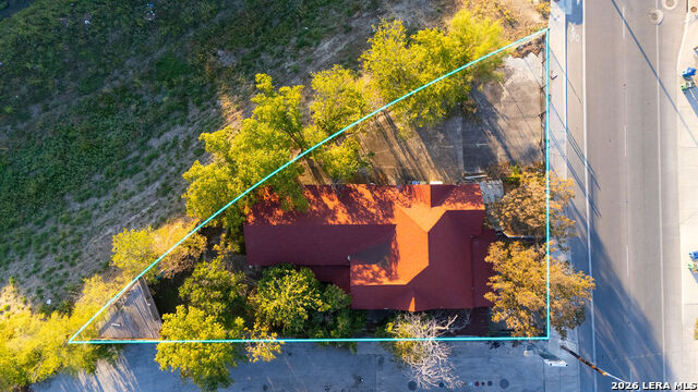 1610 W Commerce Property Photo 20