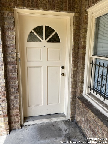 247 E Lullwood Ave Property Photo 4