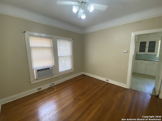 247 E Lullwood Ave Property Photo 7