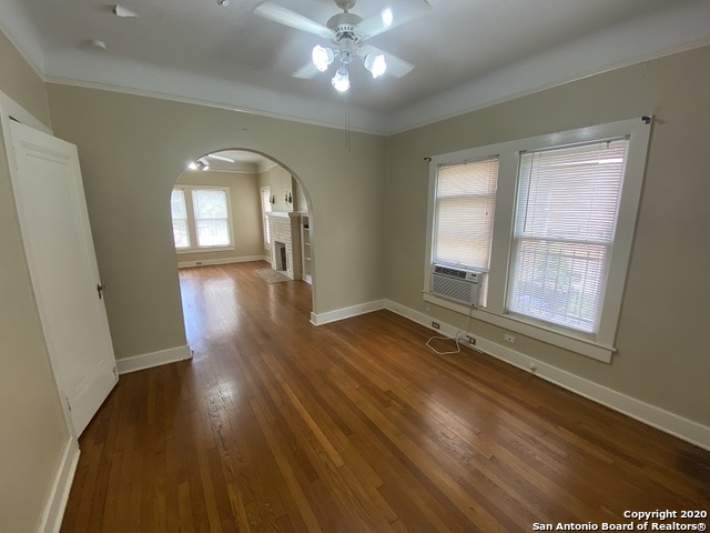 247 E Lullwood Ave Property Photo 8
