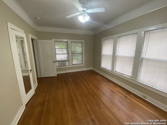 247 E Lullwood Ave Property Photo 14