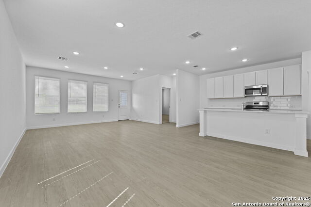 1221 Twisted Creek Property Photo 6