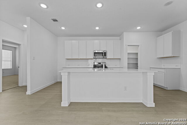 1221 Twisted Creek Property Photo 9