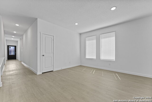 1221 Twisted Creek Property Photo 10