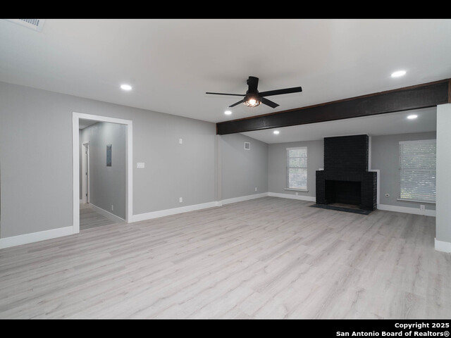 8619 Oak Ledge Property Photo 10