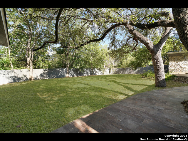 8619 Oak Ledge Property Photo 31