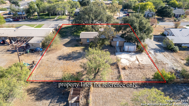 703 E Nueces Property Photo 25