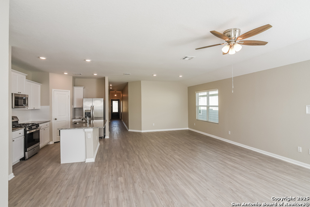 8022 Dovers Den Property Photo 4