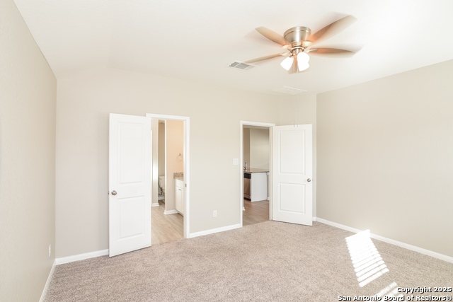 8022 Dovers Den Property Photo 7