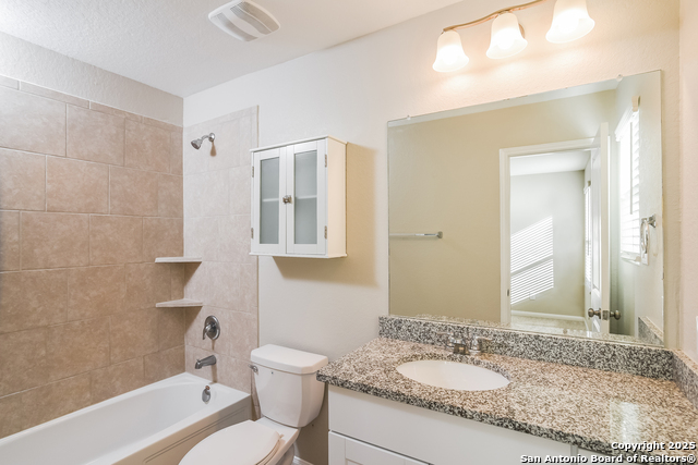 8022 Dovers Den Property Photo 12