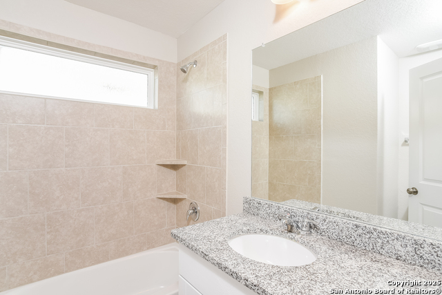8022 Dovers Den Property Photo 14