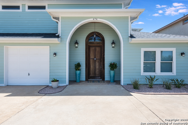 474 Bayside Property Photo 3