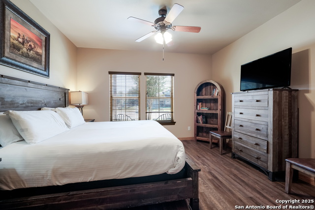1554 Gruene Property Photo 14