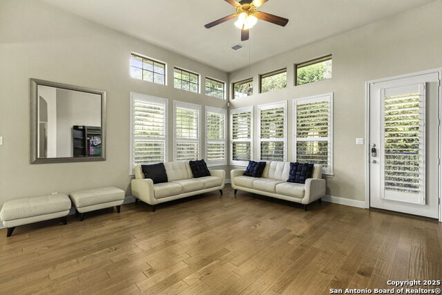 8250 Cruiseship Bay Property Photo 23