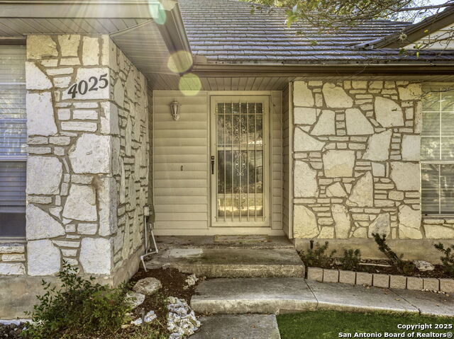 4025 Cypress Ct Property Photo 6